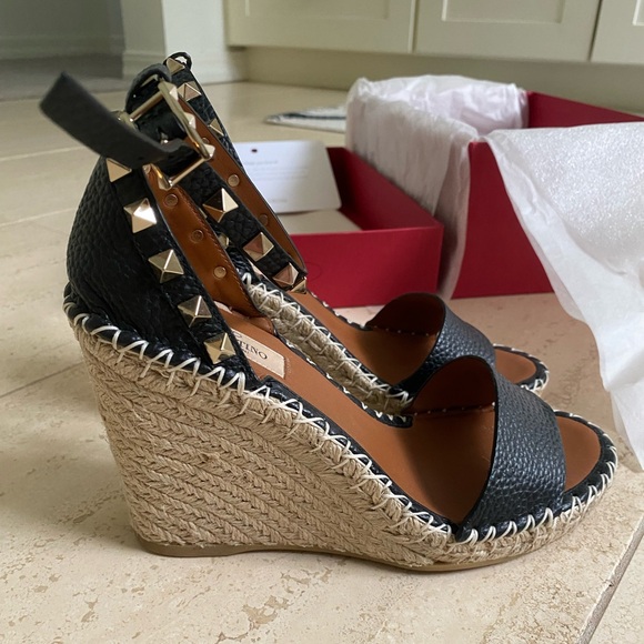 Valentino Garavani Shoes - Valentino Rockstud Espadrille wedge - black - like new